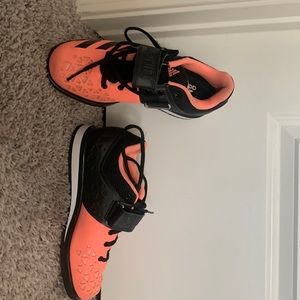 Woman’s Adidas 6.5 Powerlift Sneakers